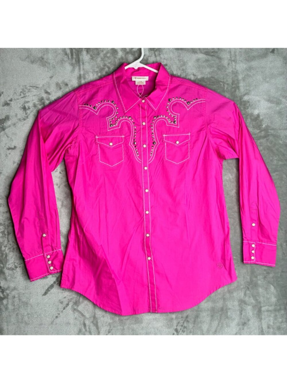 Ariat Womens Pink Western Shirt With Rhinestone Accents Snap Buttons Size Large - Picture 2 of 9